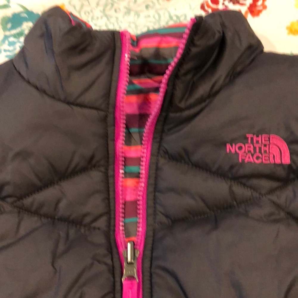 Girls XL North Face puffy vest reversible